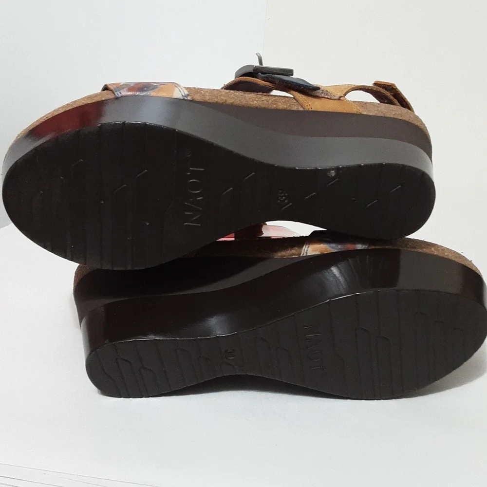 Naot Alpha‎ Wedge Sandal